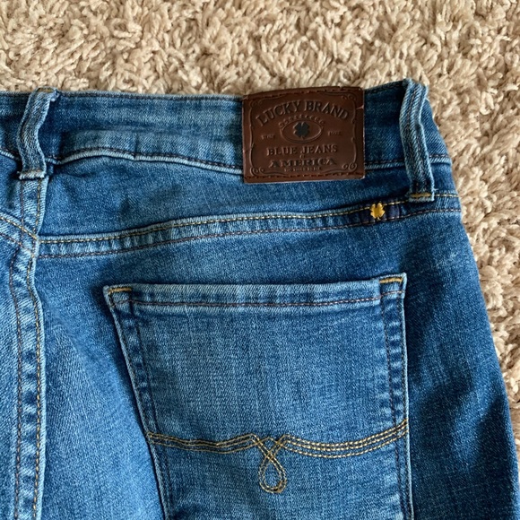 Sold❤️LUCKY BRAND LOW RISE JEANS - Picture 4 of 4
